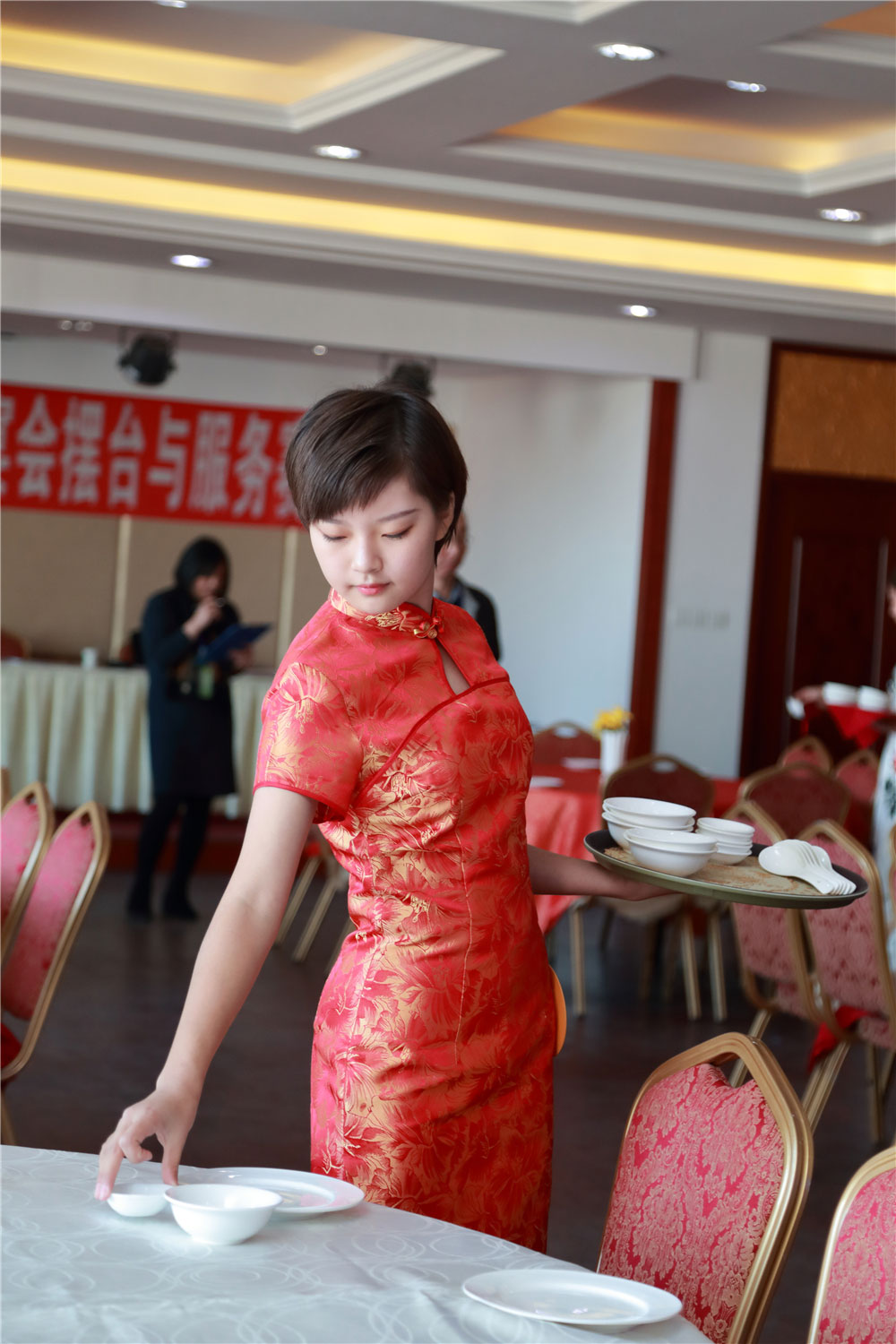 （中职组）酒店服务比赛.jpg